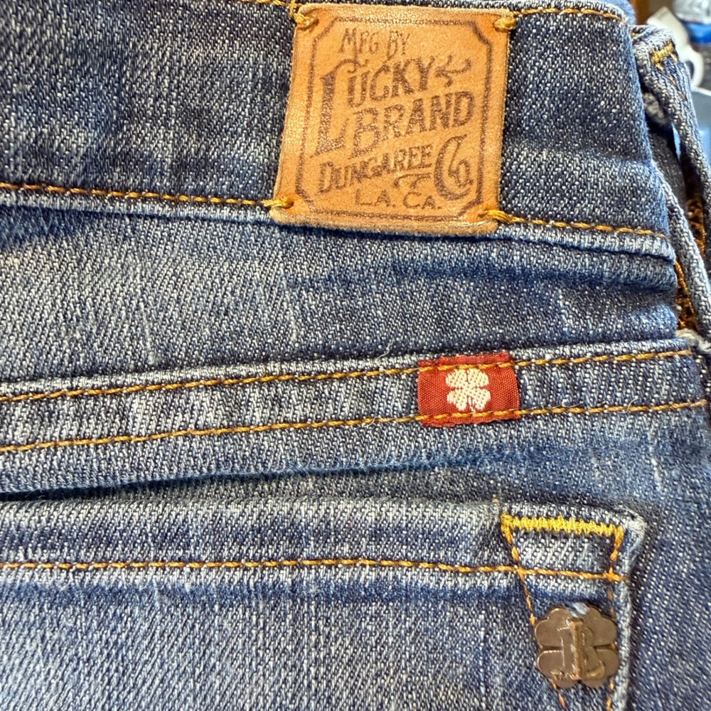 Lucky Brand 6/28 Zoe Bootcut Y2K Made In USA Jeans Blue Mid Rise 33" inseam - Picture 3 of 9